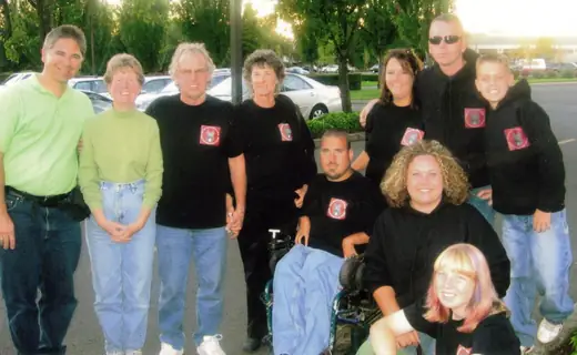 Early Rogue Valley Schutzhund Club members gathered for a group photo in April 2007 — photo 01