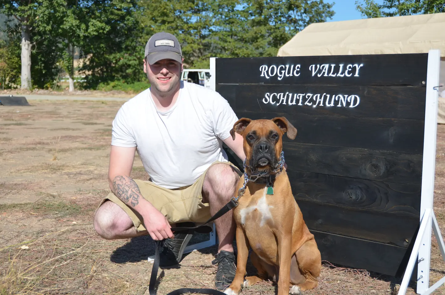 RVSC club member with a working dog during training on July 7, 2012 — photo 06