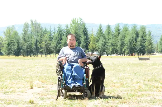 RVSC club member with a working dog during training on July 7, 2012 — photo 03