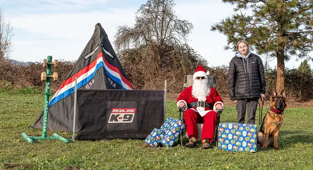 RVSC Christmas Party — December 23, 2023 — club members, working dogs, Santa, the Grinch and festive field activities — photo 005