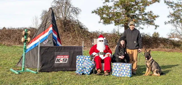 RVSC Christmas Party — December 23, 2023 — club members, working dogs, Santa, the Grinch and festive field activities — photo 009