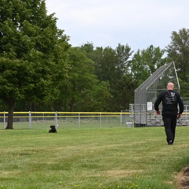 Dog and handler on the field at the May 2022 RVSC spring trial — photo 10