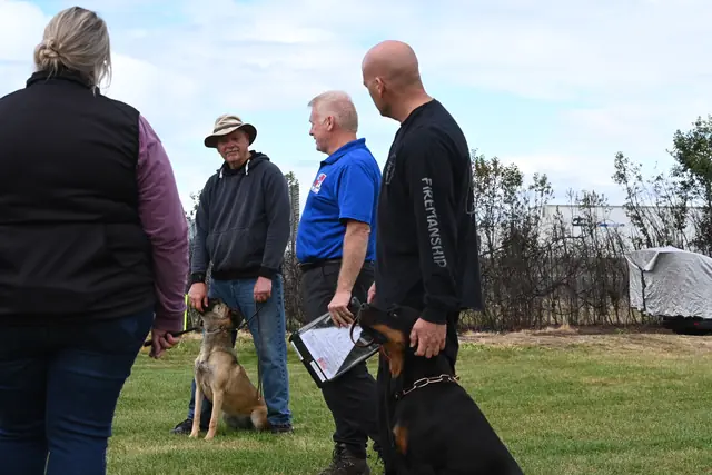 Dog and handler on the field at the May 2022 RVSC spring trial — photo 17