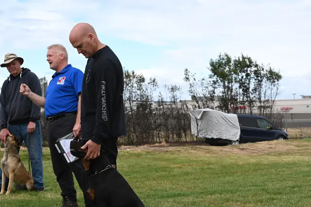 Dog and handler on the field at the May 2022 RVSC spring trial — photo 18
